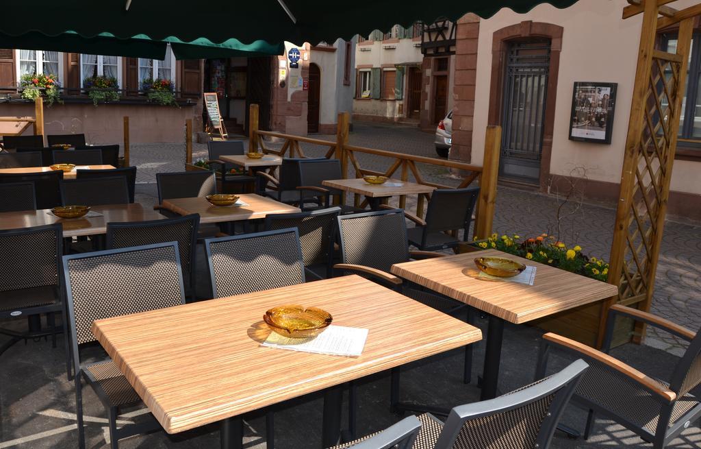 Hostellerie Au Cygne Wissembourg Bagian luar foto