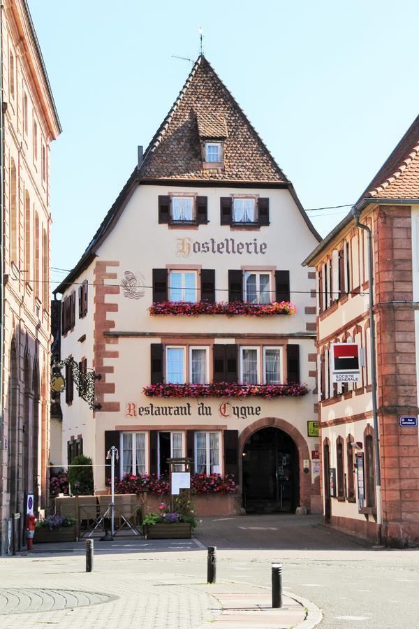 Hostellerie Au Cygne Wissembourg Bagian luar foto