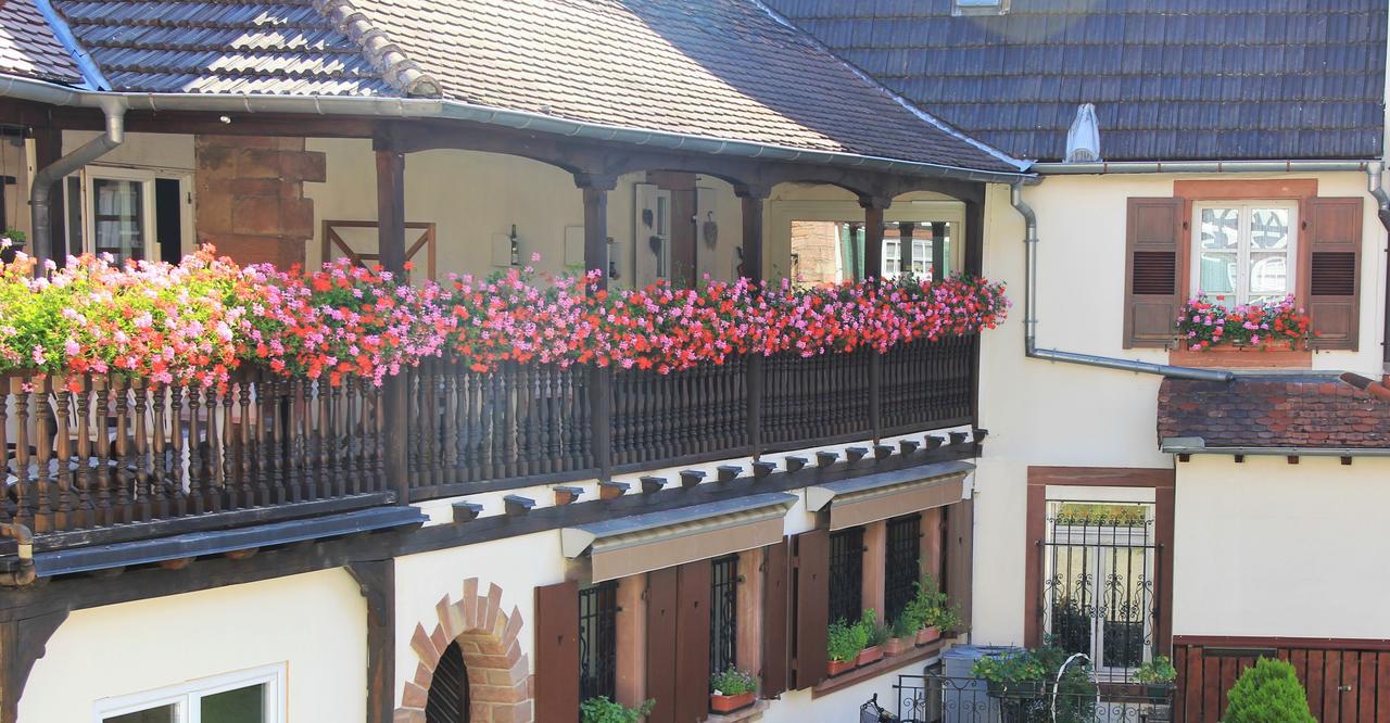Hostellerie Au Cygne Wissembourg Bagian luar foto