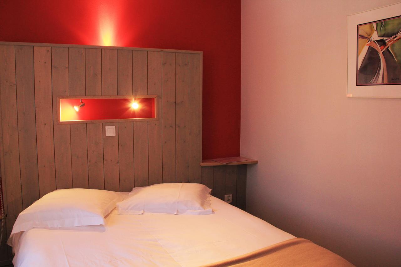 Hostellerie Au Cygne Wissembourg Bagian luar foto